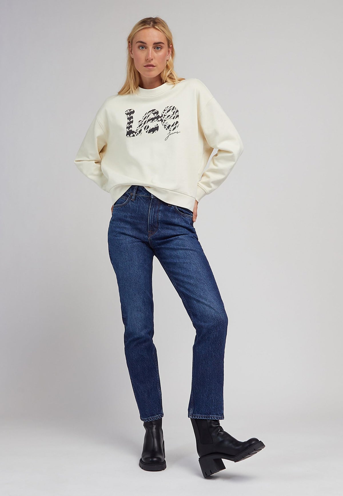 Women's Carol Jeans by Lee – cotton spandex blend, Dark Humor, Model 112346311