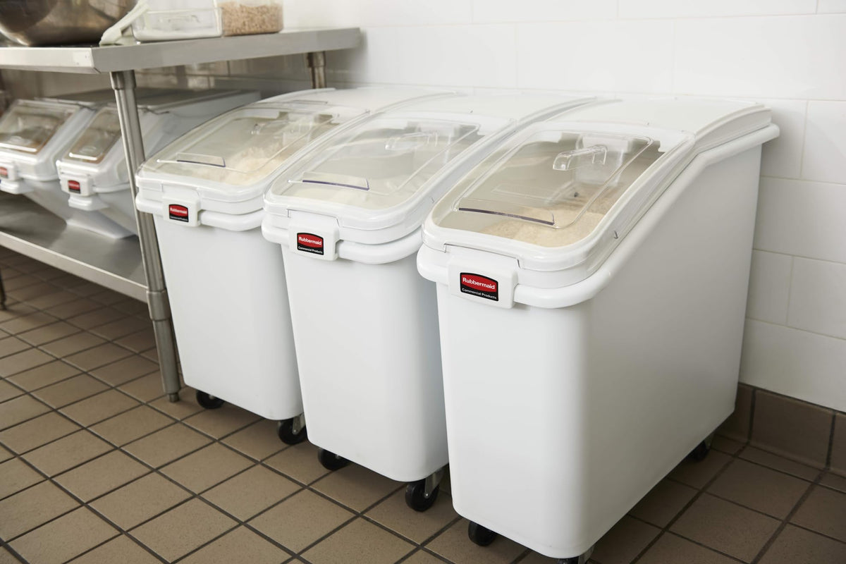 Rubbermaid Commercial Products 600 Cup / White, Clear / Bin Kitchen Trash Cans