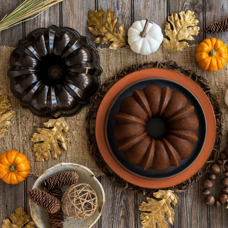 Nordic Ware Bronze / 12-Cup / 12.0 cups Bundt Pans