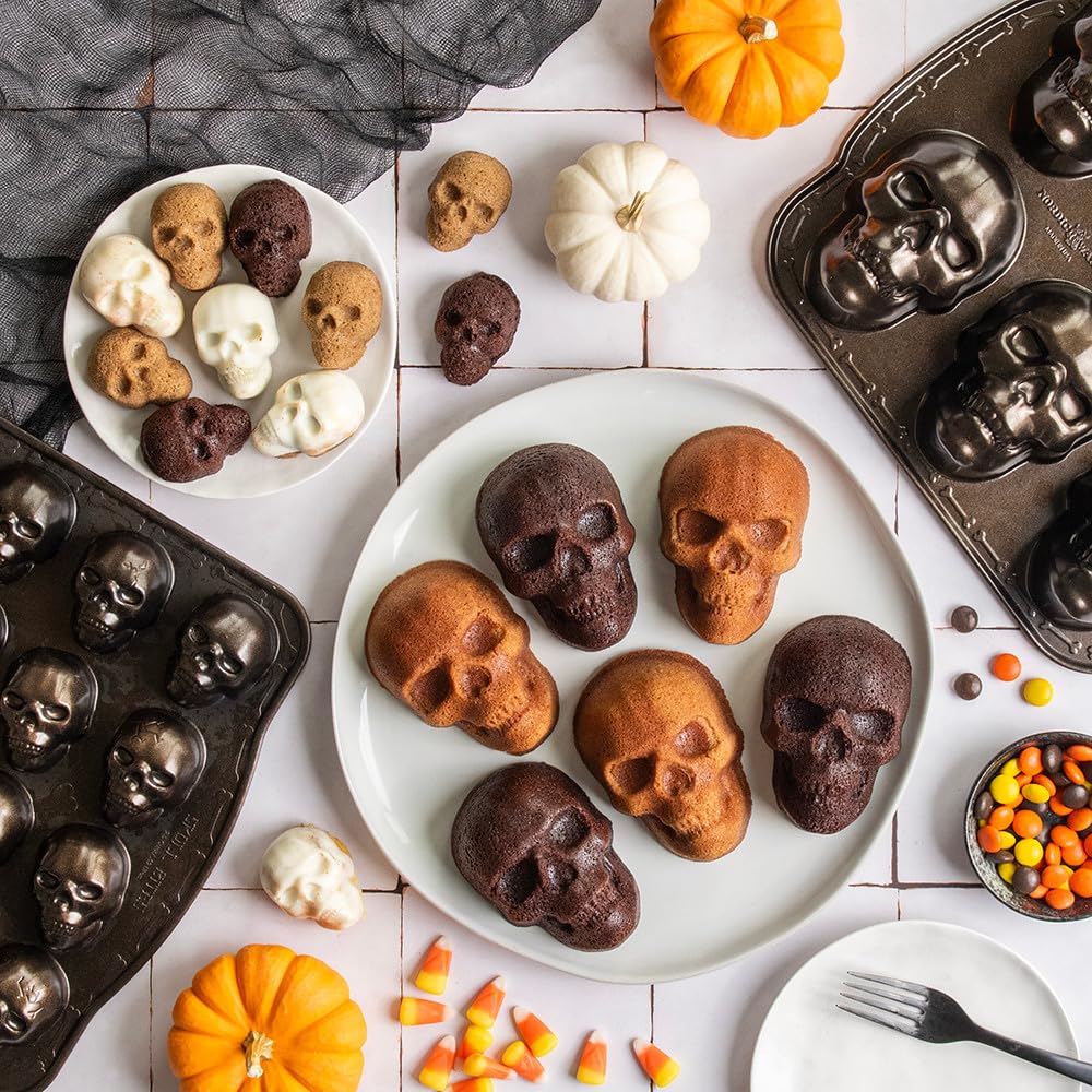 Skull Bite Cakelet by Nordic Ware – 2.5 Cup Capacity, 2.5 cups, Aluminum, Bronze, Model 94948
