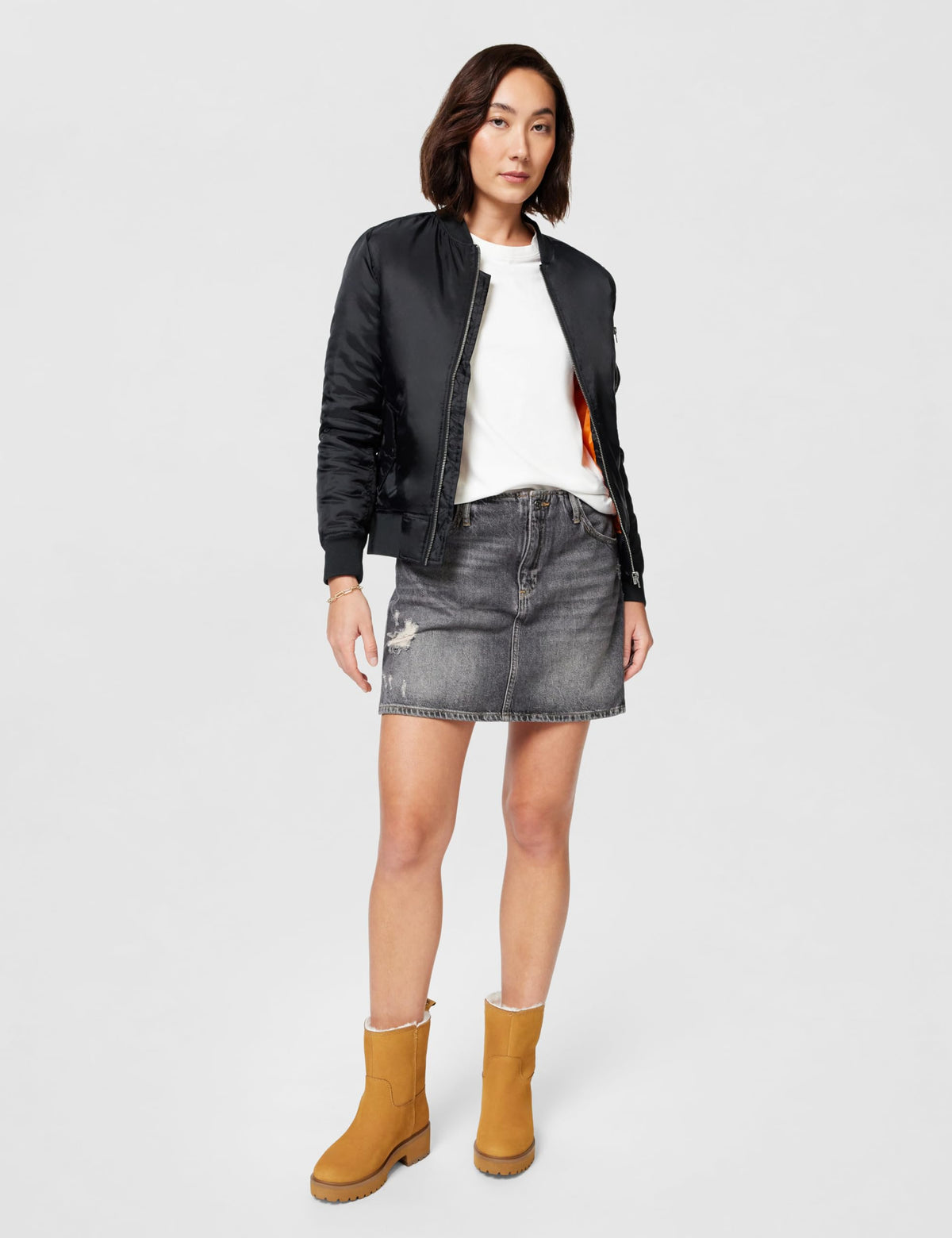 Women's Carnaby Cool Basic Warm Pull On Wr Chelsea Boot by Timberland – 7, Leather, Wheat