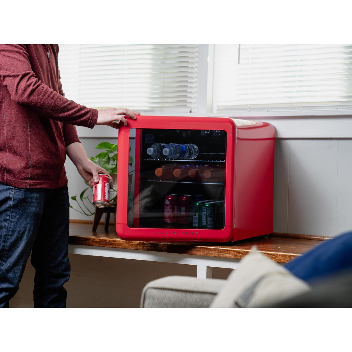 1.7 Cuft Beverage Cooler Retro by Magic Chef – Medium, 1.7 cubic_feet, Red, Model MCB17CHR