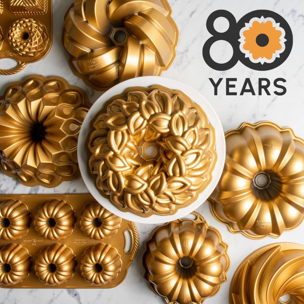 Laurel Wreath Bundt by Nordic Ware – 10-Cup, 10.0 cups, Aluminum, Gold, Model 98077