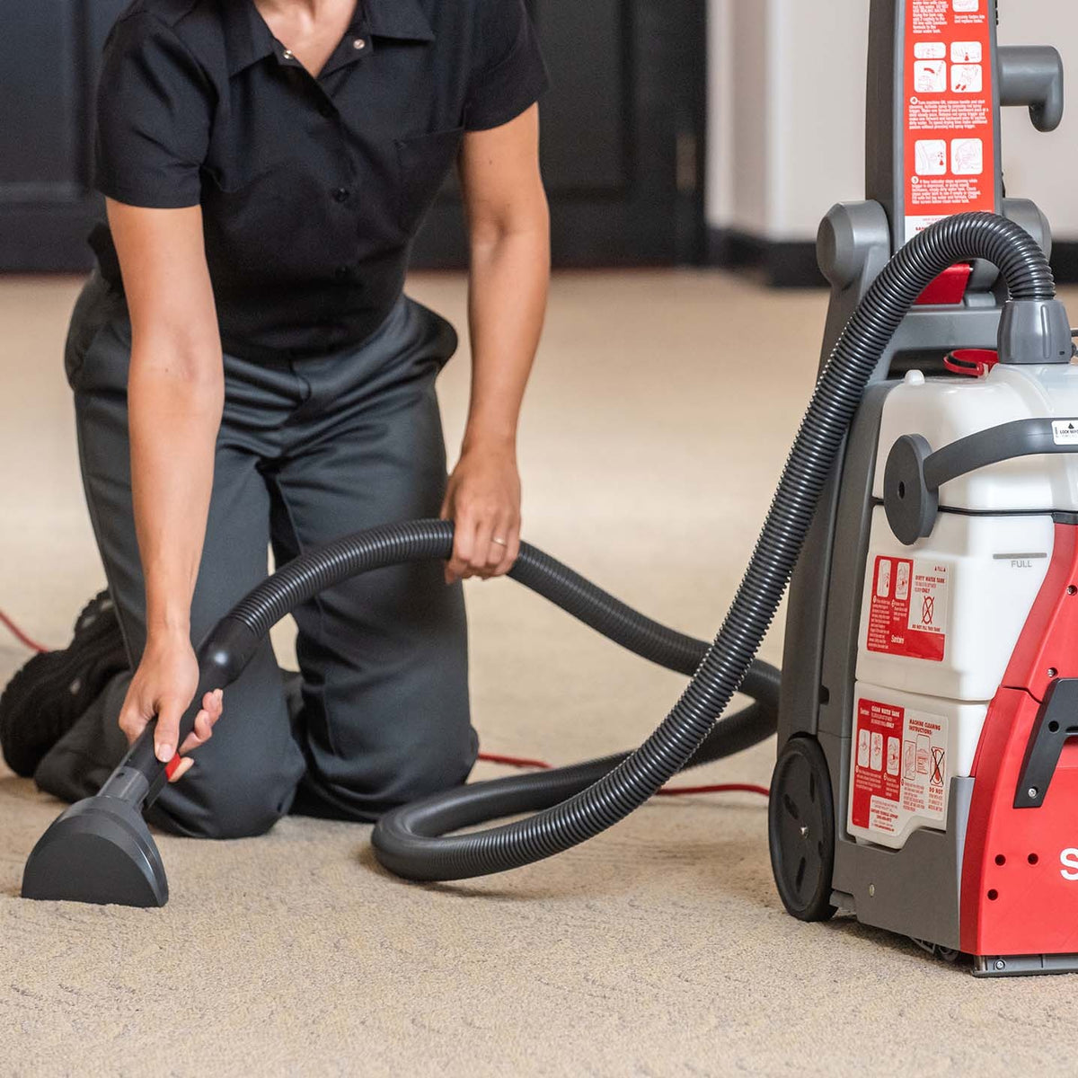 Sanitaire SC6100A Carpet Extractor, 23.38" x 13 3/5", 120V - photo 3