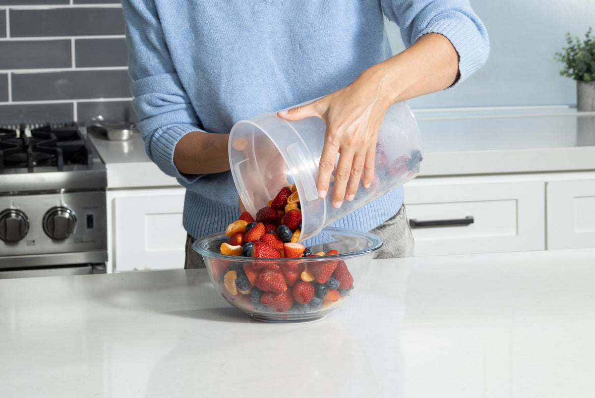 4 Quart (QT) Food Storage Container (No Lid) - Restaurant Food Grade Bucket - for Dough Proofing and Brining (Translucent) by Cambro – Small, 4.0 quarts, Model RFS4PPRP1190