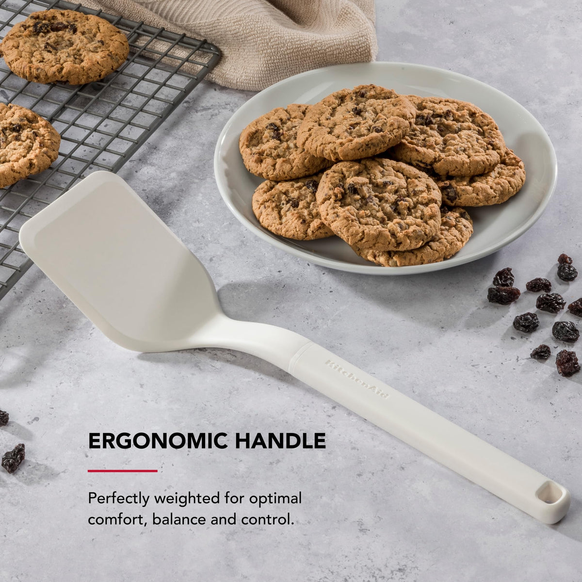 KitchenAid Porcelain White / 13.6-Inch / 1 Spatulas