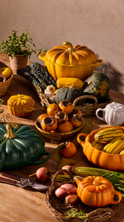 Le Creuset Stoneware Serving Bowl, 4 Quart, Persimmon