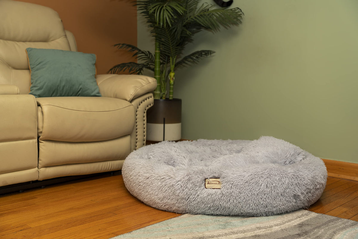 Extra Large by Armarkat – Extra Large, Soft plush, Silver gray, Model C71NHS