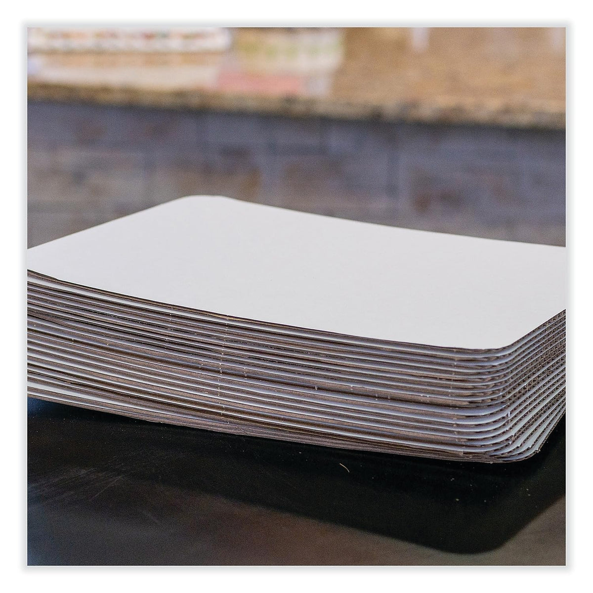 Corrugated Greaseproof Single Wall Cake Pad by SOUTHERN CHAMPION TRAY – 25" x 18", Cardboard, White, Pack of 50, Model 1157