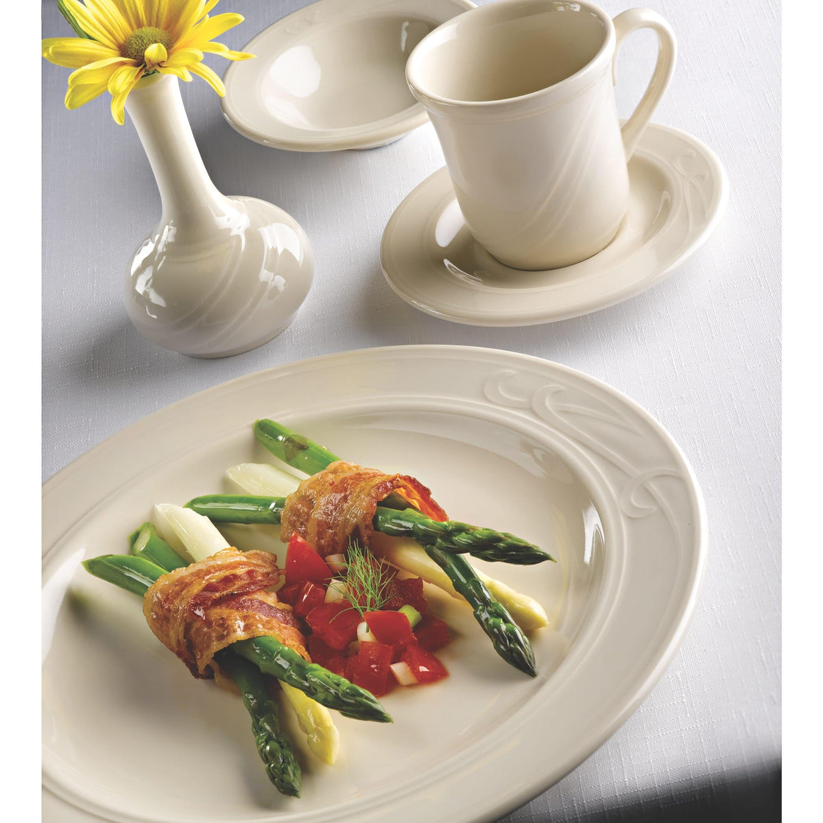 6081000 Lyrica 9.75 Plate - 24 / CS by Homer Laughlin – Medium, China, White, Pack of 24, Model HL6081000