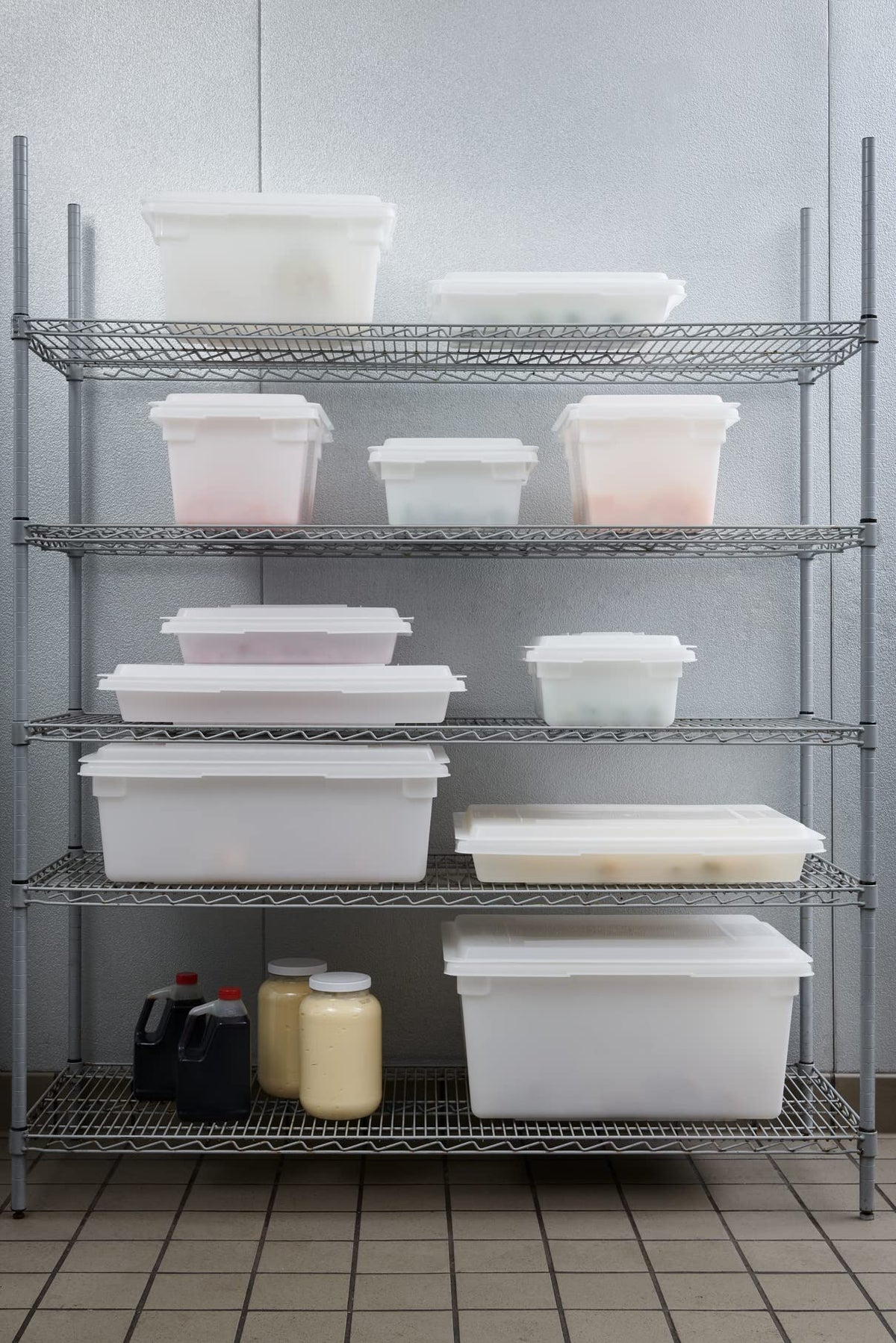 Rubbermaid Commercial Products White / 5 Gal / Container Trash, Recycling & Compost