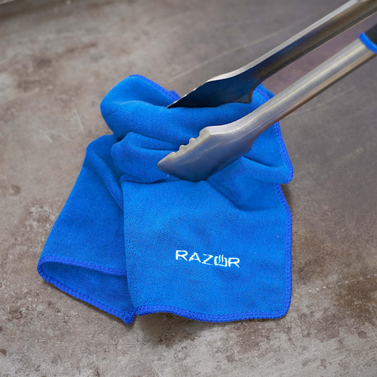 Razor 6-Piece Griddle Cleaning Kit by Mr. Bar-B-Q – Stainless Steel, Blue, Pack of 6, Model 08828RZ