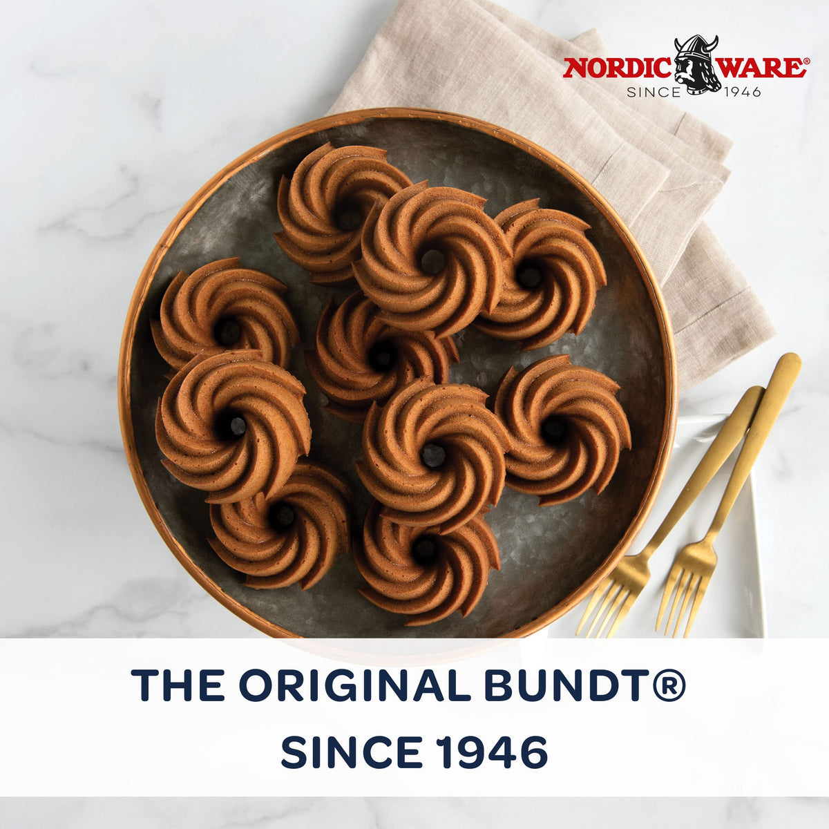 Nordic Ware Gold / 4 Cup (Single) / 10.0 cups Bundt Pans