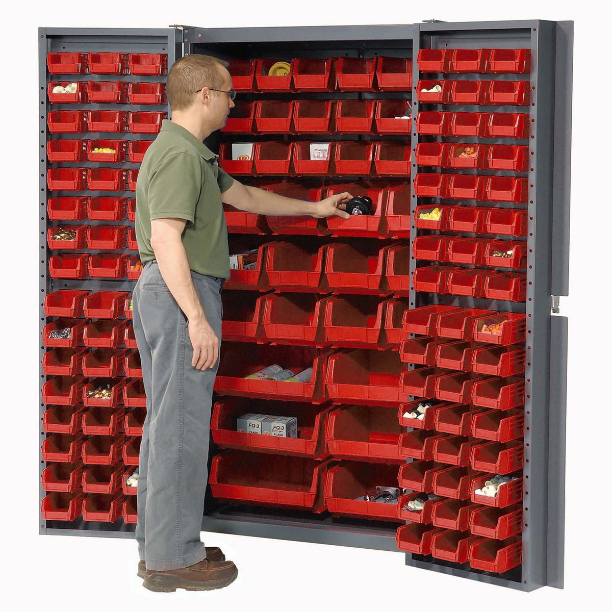 Global Industrial Red / 38 inches (W) x 24 inches (D) x 72 inches (H) / Industrial Storage Cabinets