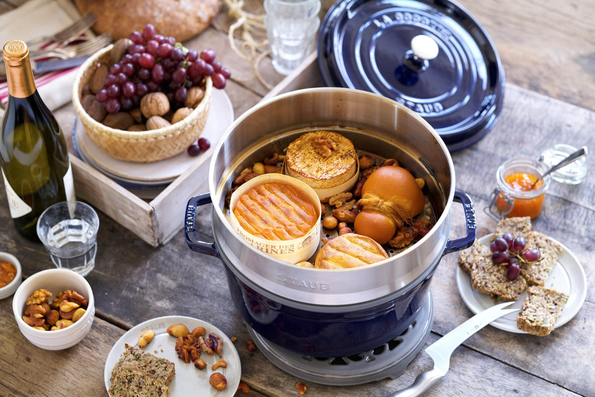 Cocotte with Steamer Round 26cm Dark Blue by STAUB – 31 x 29 x 18 cm, 5.2 liters, Cast Iron, Blue, Model 1133891