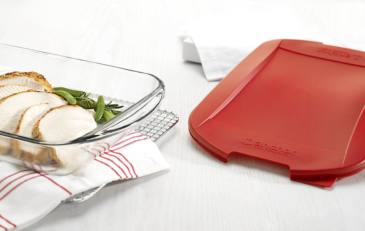 3-Quart Rectangular Baking Dish with Embrace Lids by Anchor Hocking – 3-Quart Rectangular, 3.0 quarts, Glass, Cherry, Model 91818