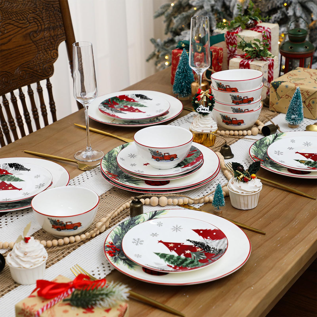 LemonRoad Christmas Dinnerware Set, Ceramic, 18 Piece for 6