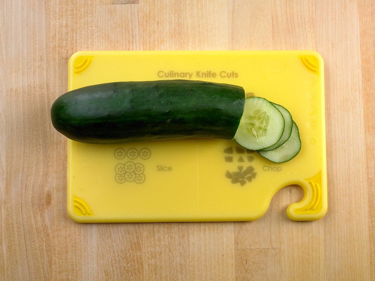 San Jamar Yellow / 1 / 9"L x 6"W Cutting Boards