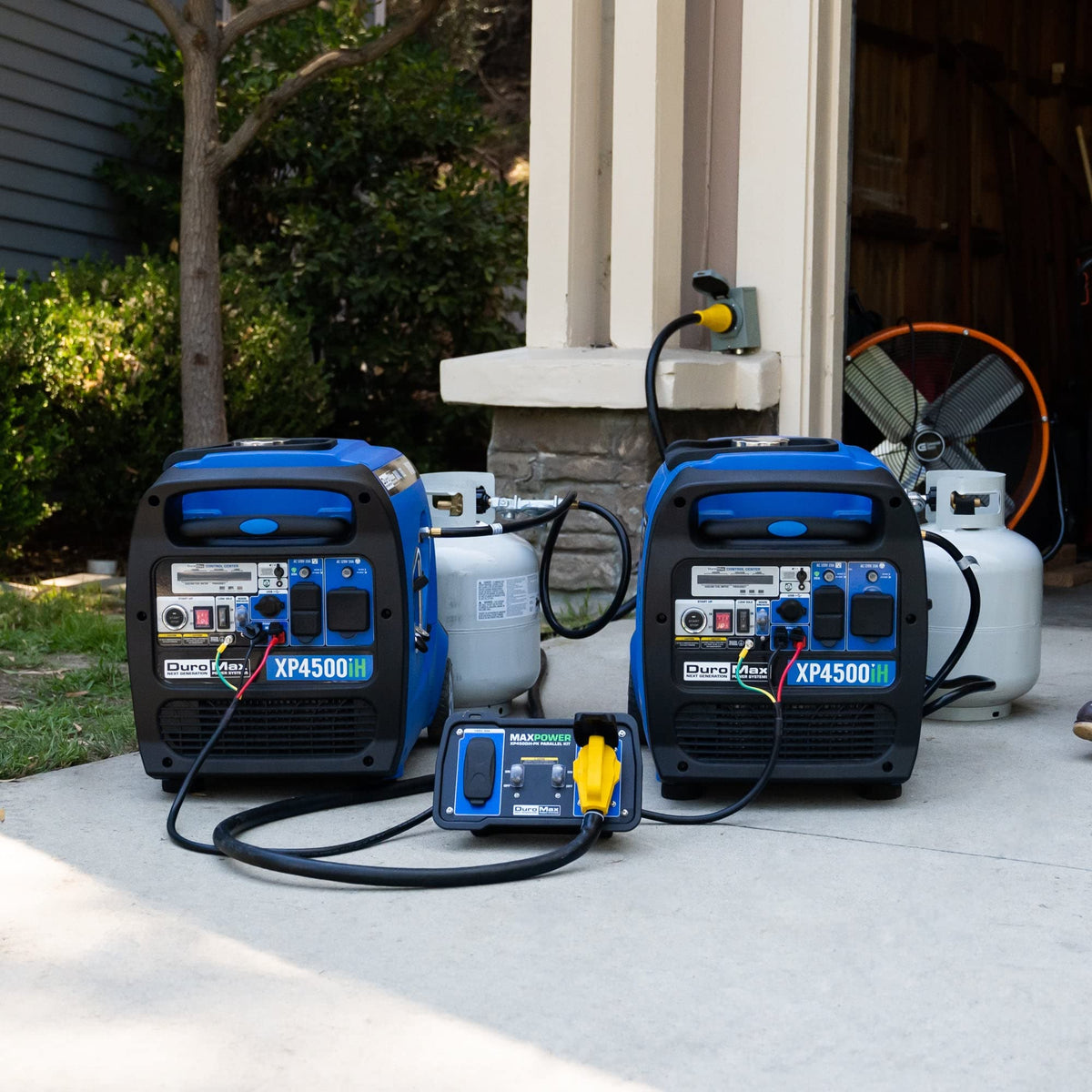 Closed Frame Inverter Parallel Kit by DuroMax – Black/Blue, Model XP4500IH-PK
