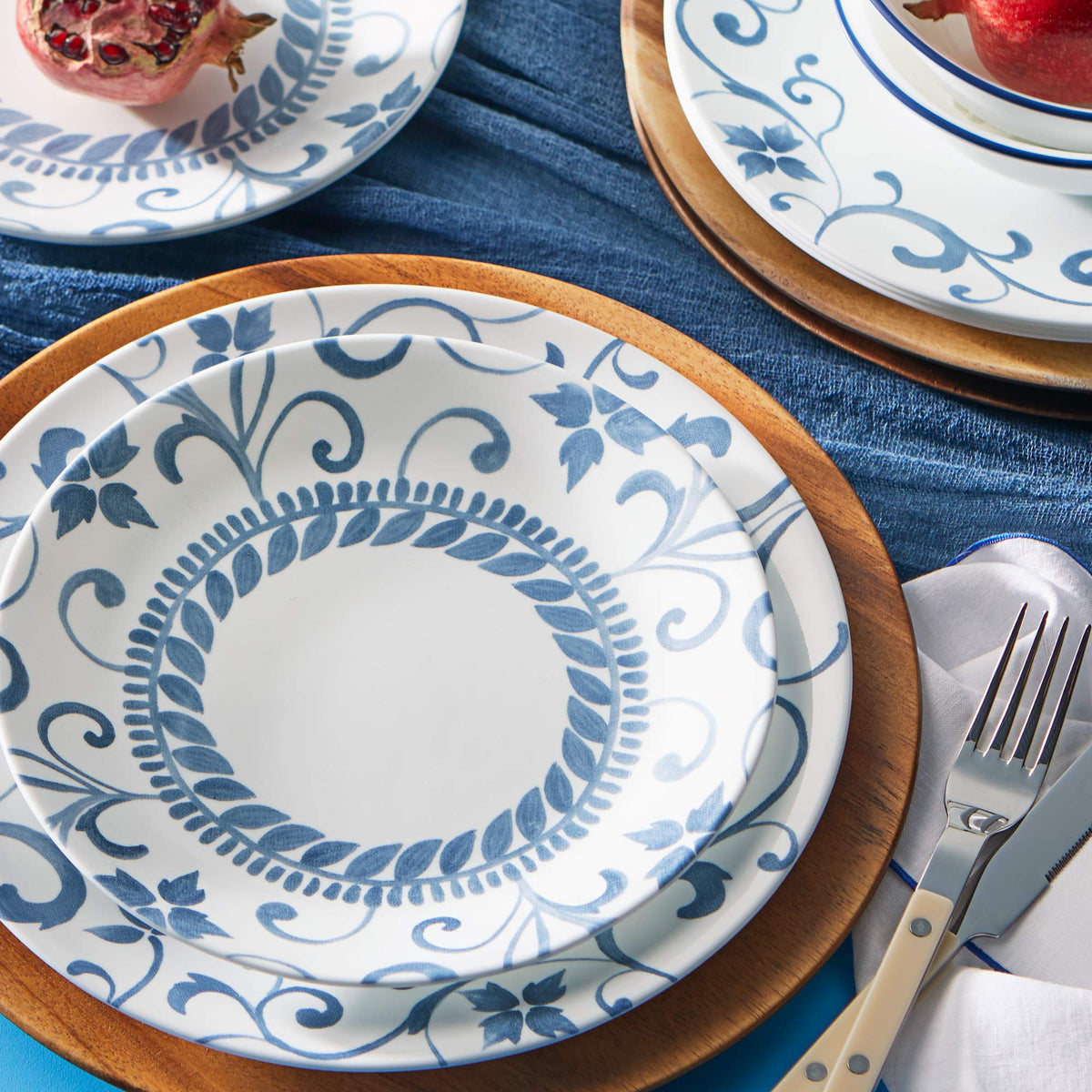 Corelle Blue / Modern / 1 Dinnerware Sets