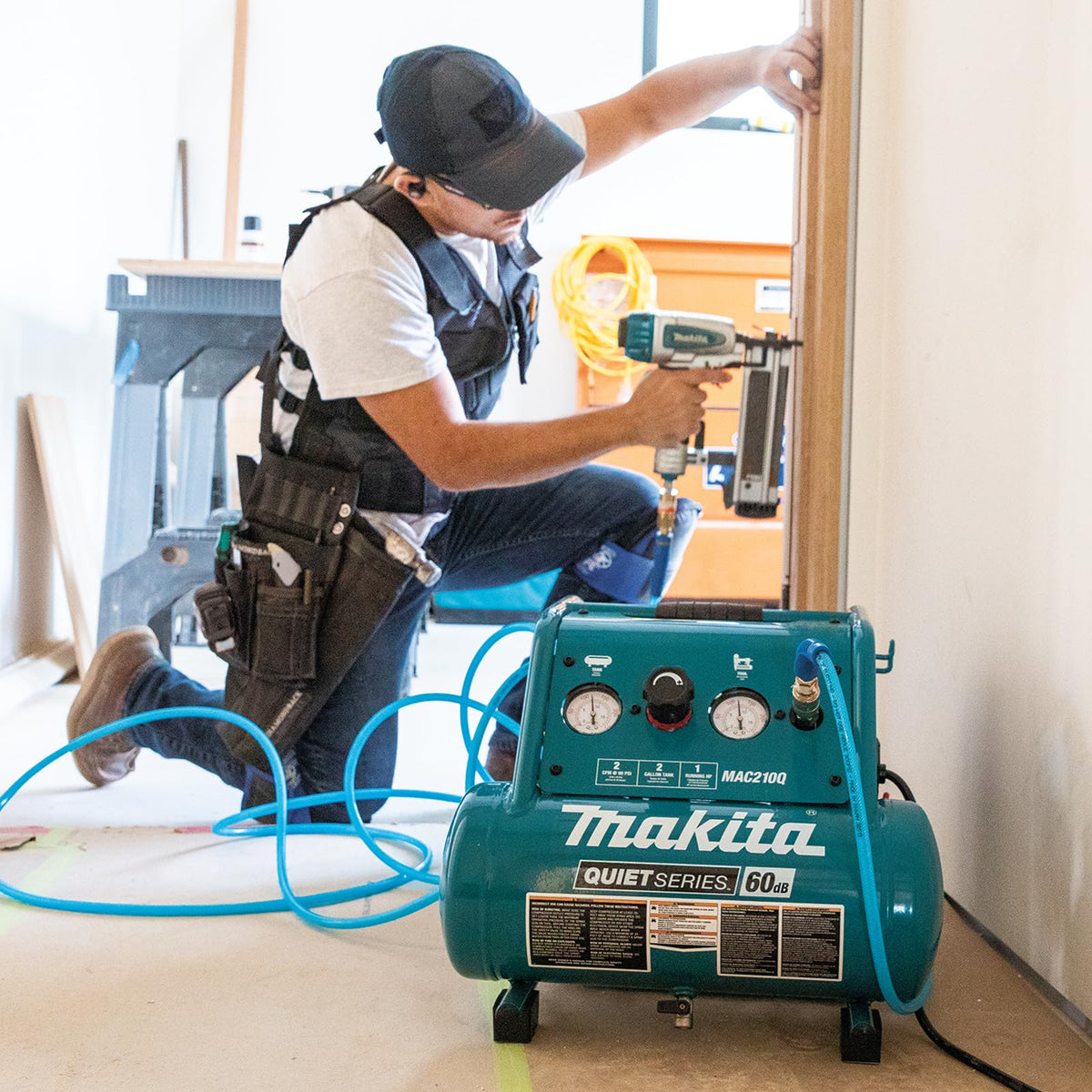 Quiet Series by Makita – 2.0 gallons, Teal, Model MAC210Q