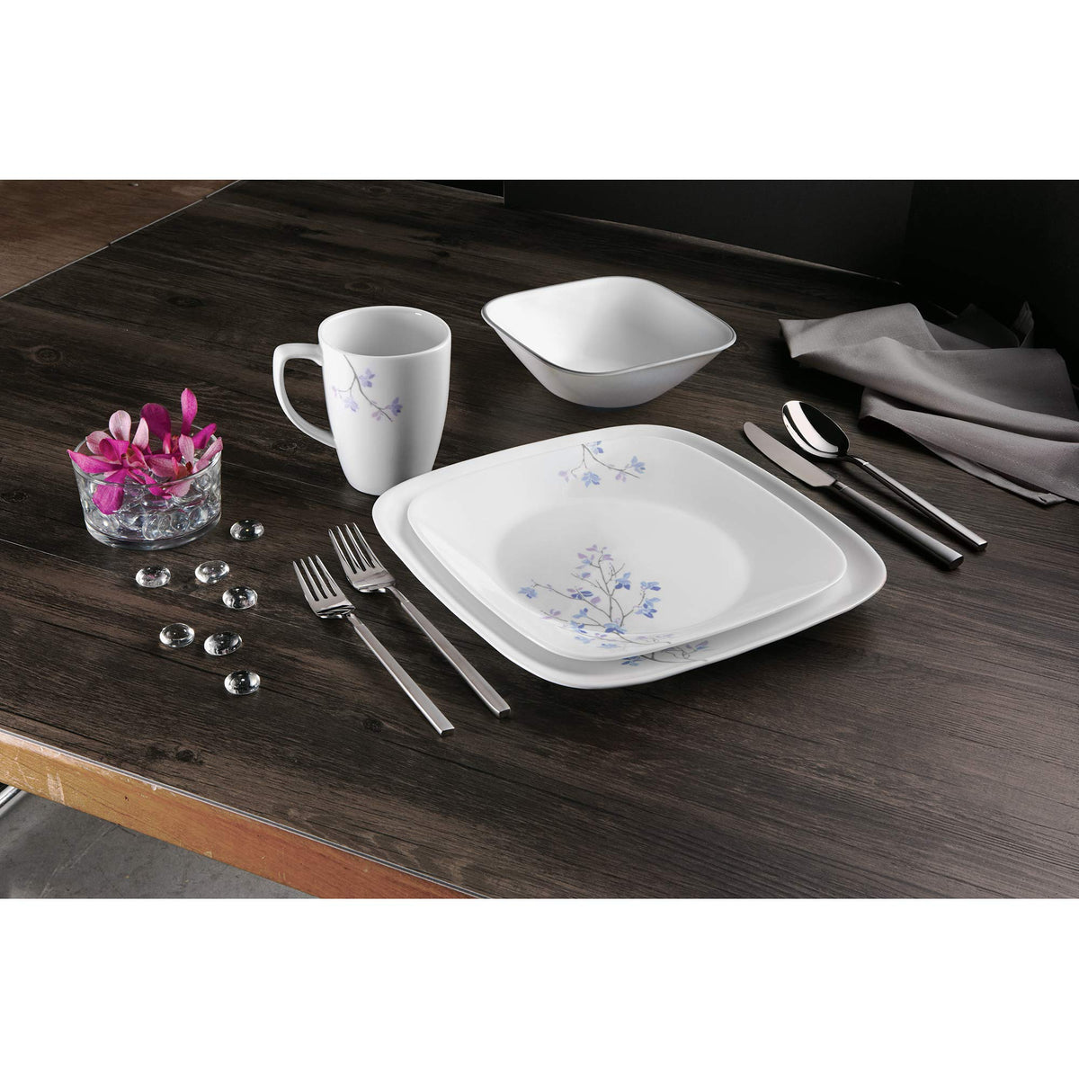 Corelle Jacaranda / 16-Piece / 1 Dinnerware Sets