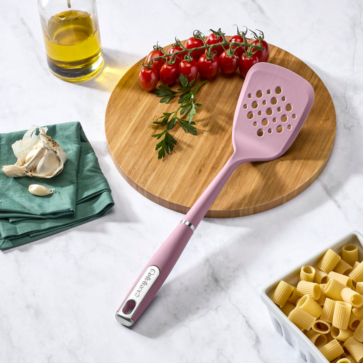 Cuisinart Dusty Mauve / Slotted Turner / 1 Spatulas