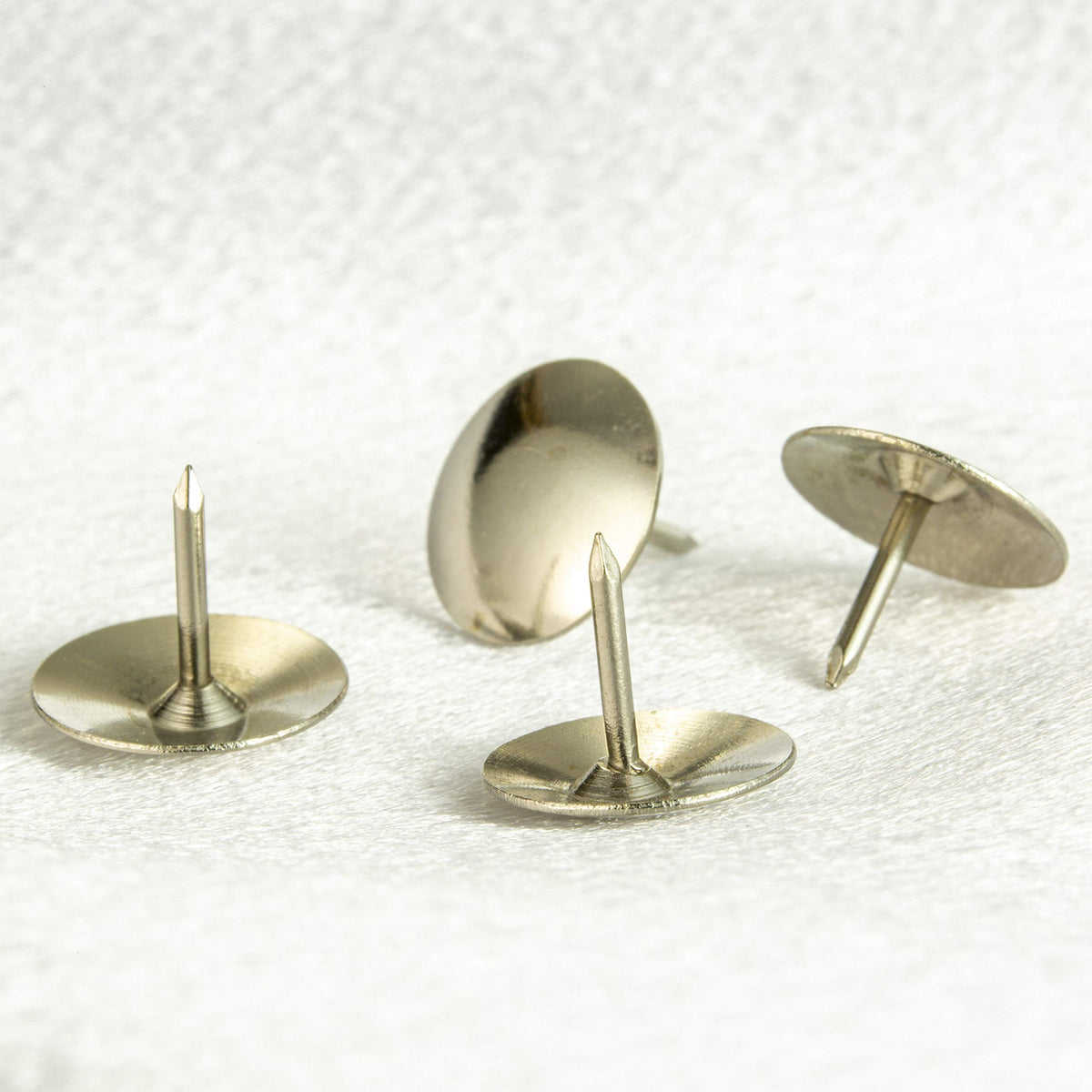 OIC92912 - OIC Thumb Tacks by Officemate – 3/8 inches, Alloy Steel, Silver