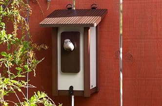 New Age Pet ECOFLEX Beak Bungalow Bird House – Durable, Weather-Resistant Outdoor Shelter for Wild Birds, Eco-Friendly & Easy to Clean Nesting Box, Post-Mount Design for Garden, Yard, or Patio