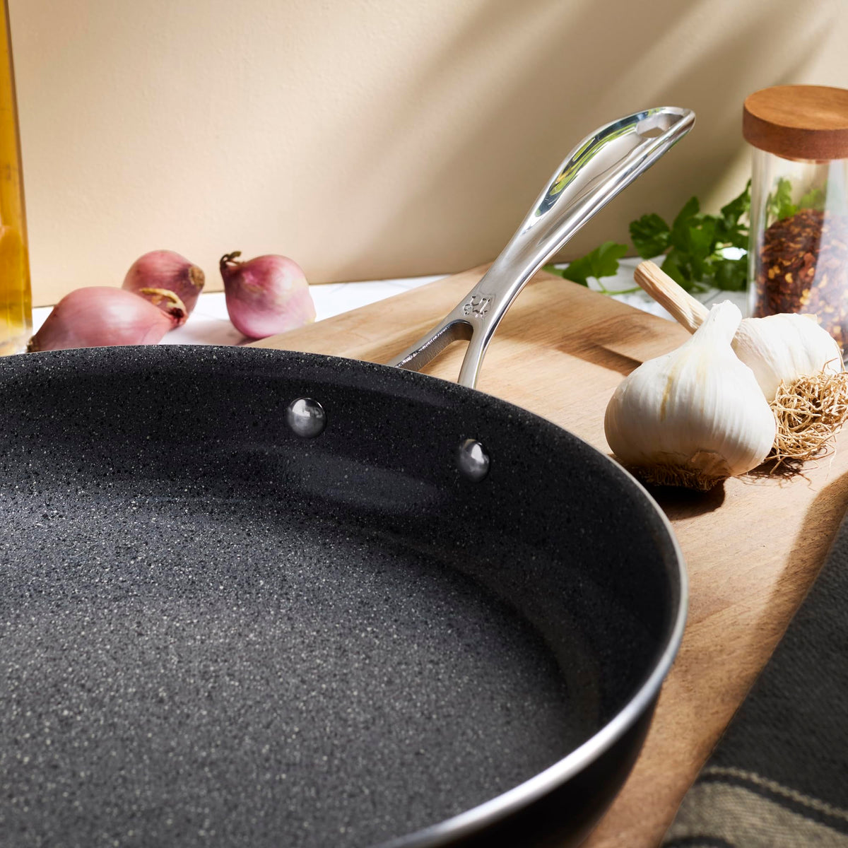 Capri Ceramic 3-pc Aluminum Ceramic Nonstick Fry Pan Set by HENCKELS – 3-pc, Aluminum, Gray, Pack of 3, Model 1033014