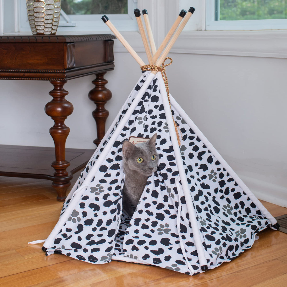 Cat Bed by Armarkat – One Size, Canvas, white, black, Model C46