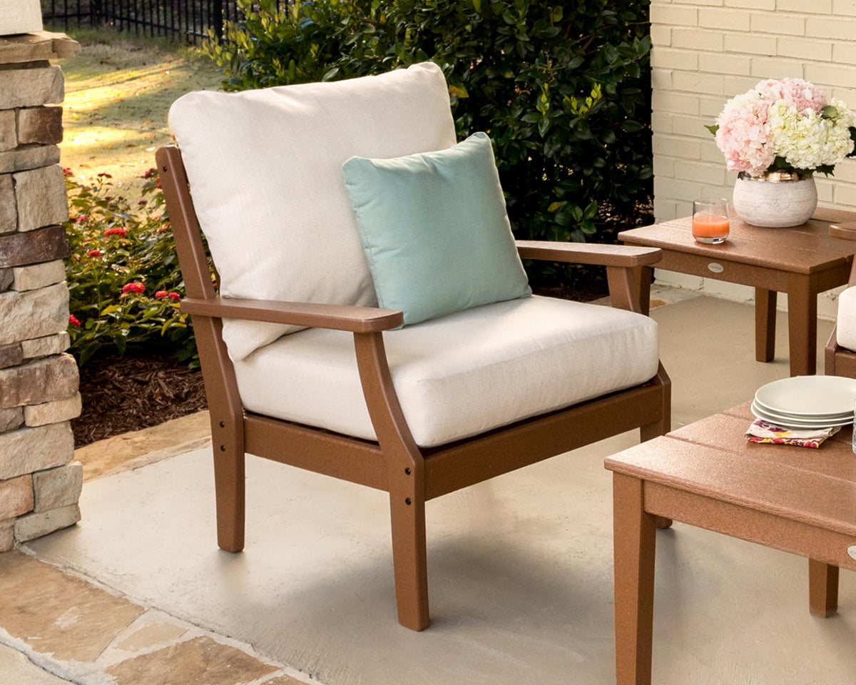 ® Braxton Deep Seating Chair in Teak/Dune Burlap by Polywood – High Density Polyethylene (HDPE), Teak / Dune Burlap, Model 4501-TE145999