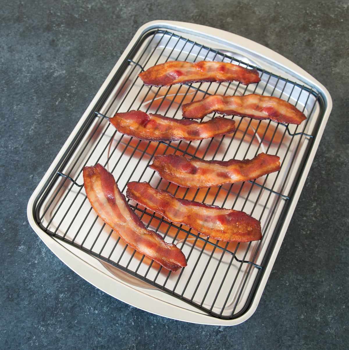 Oven Baking Tray by Nordic Ware – Aluminum, Silver, Model 45093AEU