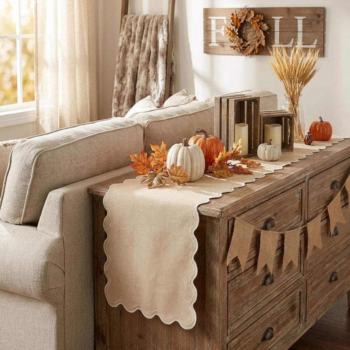 Yuboo Burlap Table Runner, Scalloped Edge, 14 x 70 Inch, Burlap