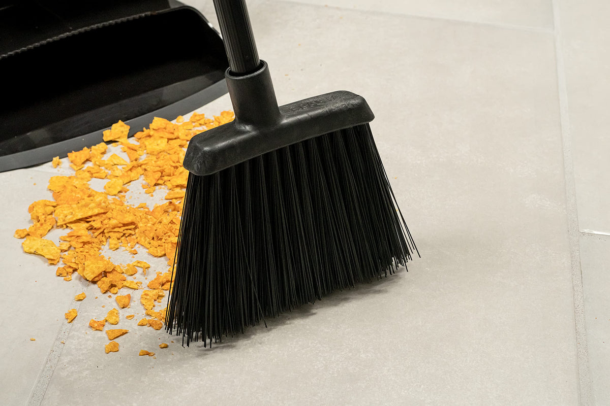 Carlisle FoodService Products 30 Inches (Pack of 1) / Black / Modern Angle Brooms