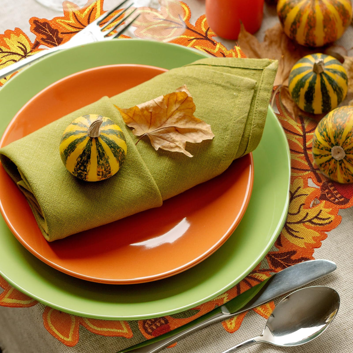 Yingzhao Maple Leaf Placemats, 14 x 14 Inches, Set of 6, Orange