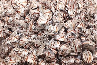 HERSHEY'S Kisses Chocolate Meltaway, Holiday Baking, 5 Pound Bulk