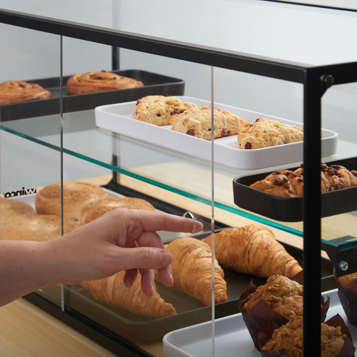 36"L x 16" Clear Aluminum Display Case by Winco – Standard, Plastic, Model ADCG-3616