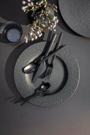 Manufacture Rock Dinner Plate Porcelain by Villeroy & Boch – 27cm, Porcelain, Black, Model 10-4239-2620-6