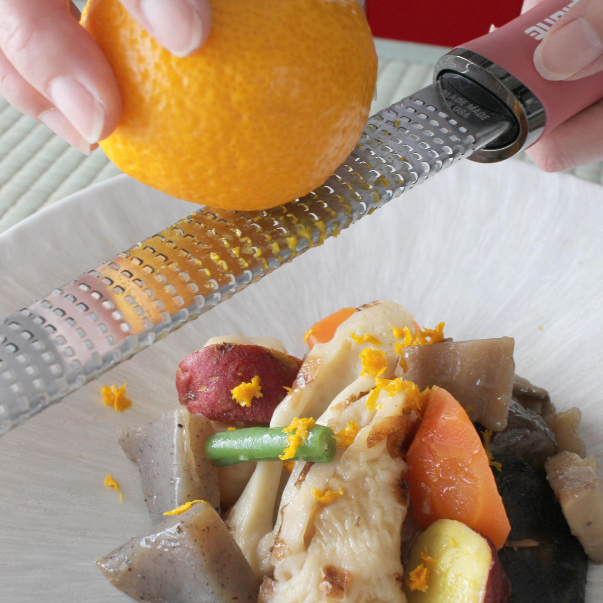 Premium Series Zester Grater by Microplane – Stainless steel/elastomer resin, Orange, Model MP-0635