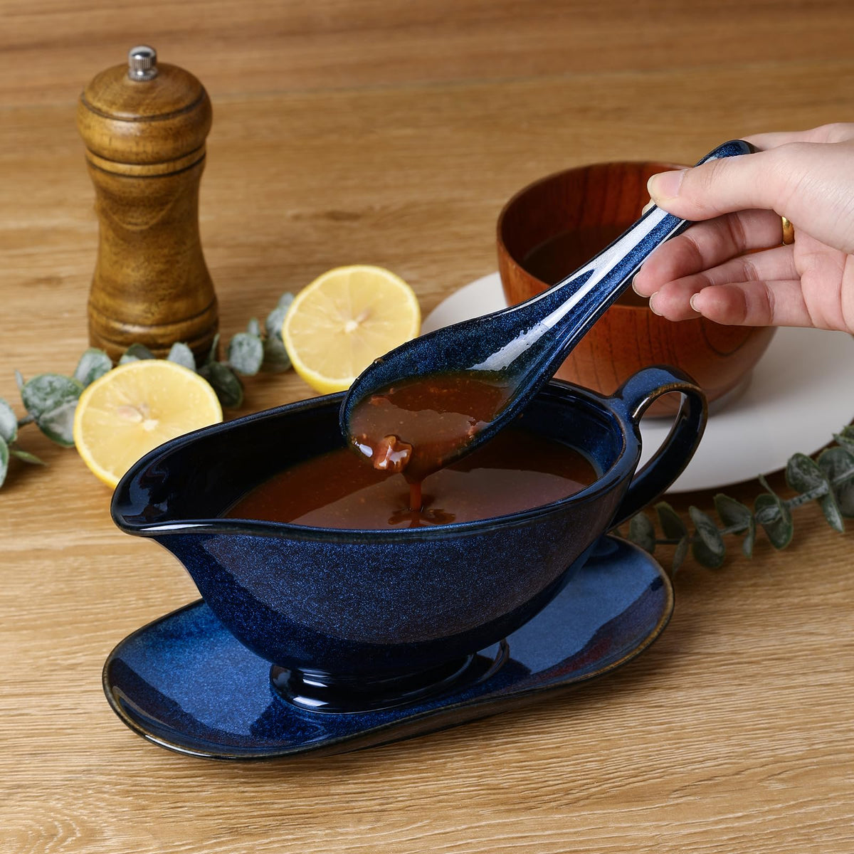 Vicrays Gravy Boat with Saucer, 17oz Ceramic, Blue, Set of 2
