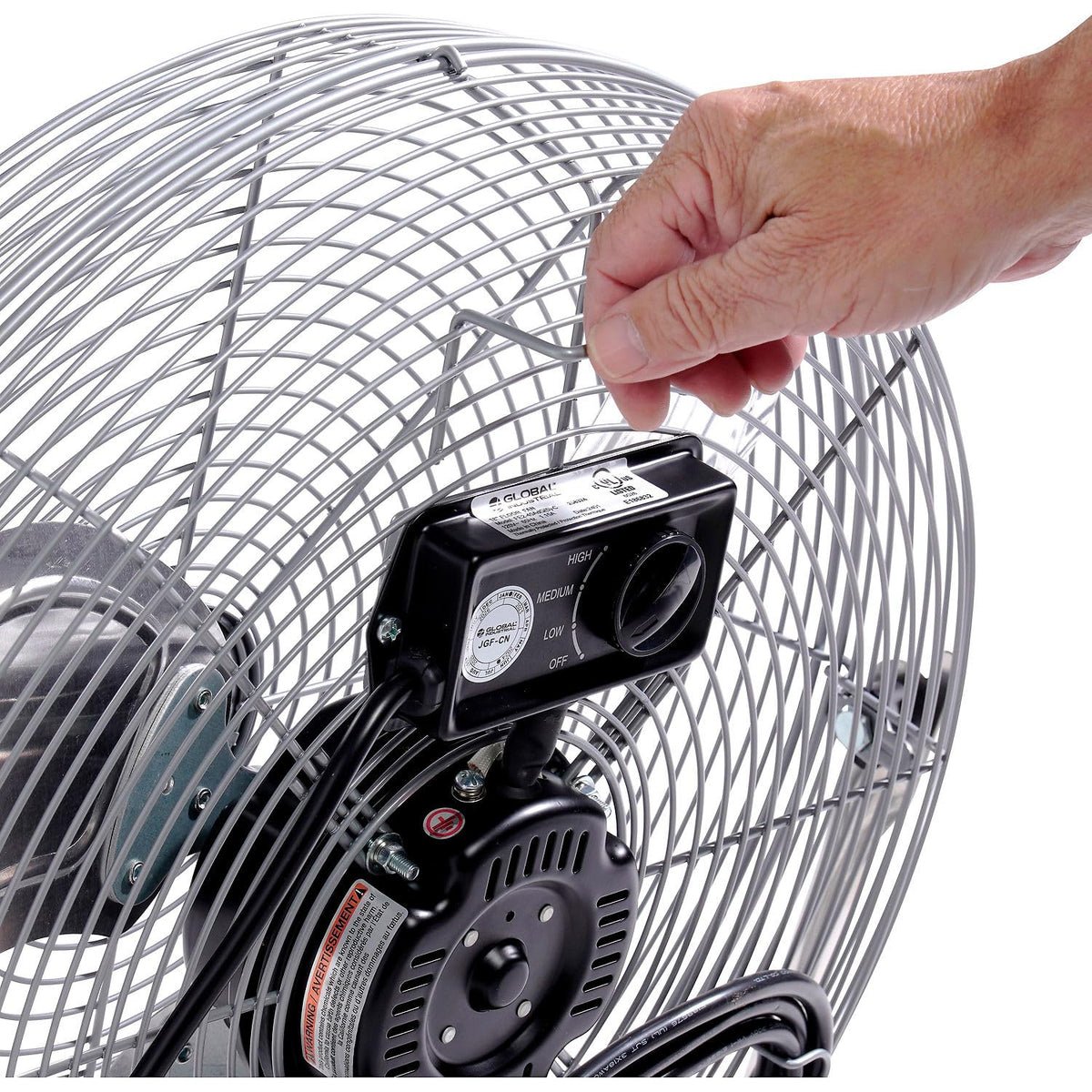 18" Diameter Industrial Floor Fan with Pivoting Head by Global Industrial – 21"L x 20.25"W x 7.5"H, Aluminum, Black/Gray/Silver, Model 258324