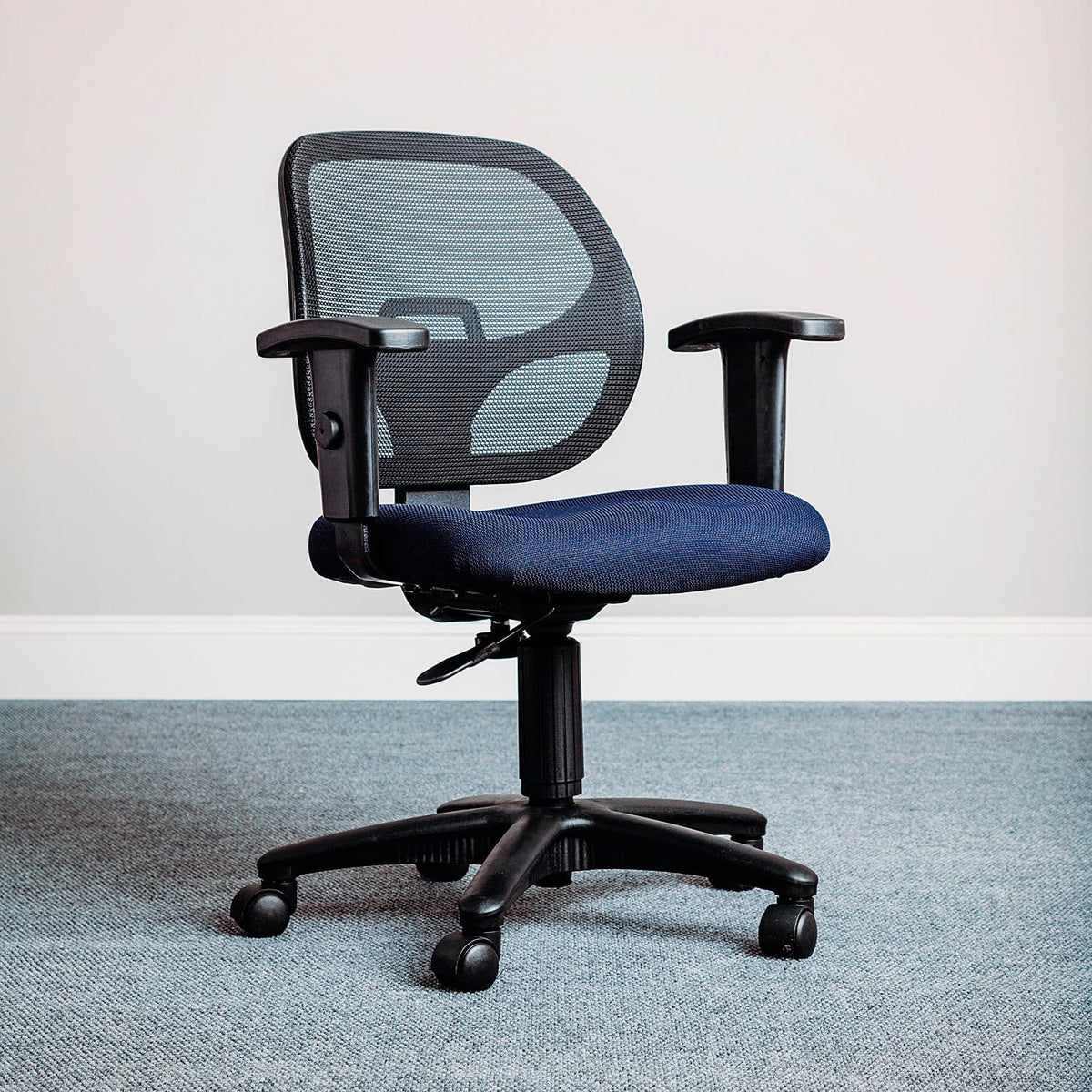 Global Industrial Blue / Industrial / 1 Home Office Desk Chairs