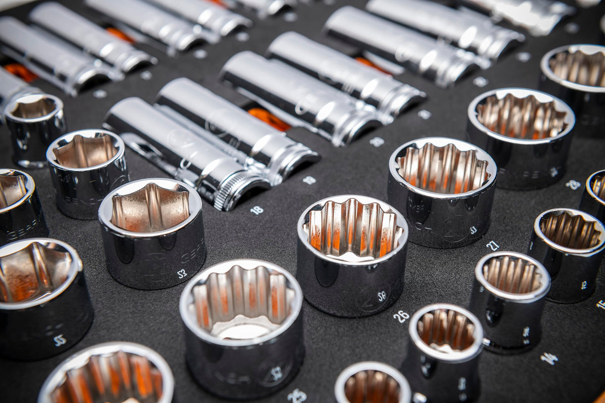 GEARWRENCH 1/2" Chrome Sockets / One Size / Orange, Black, Silver Multitools