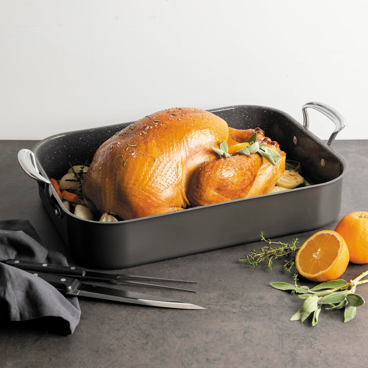 Nordic Ware Extra Large / Ceramic Nonstick / 1 Roasting Pans