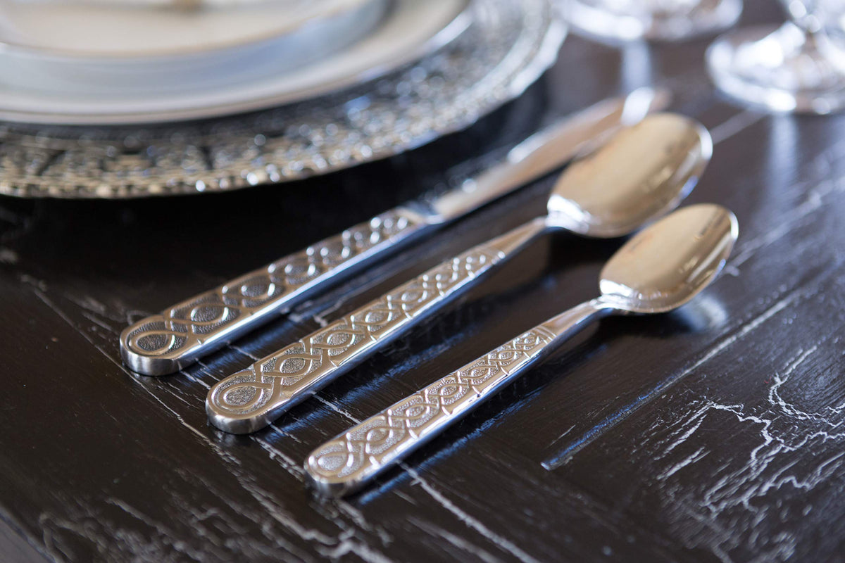 Dubai Dinner Spoon by 10 Strawberry Street – 8.5x1.75x, Stainless Steel, Model DUB-DS