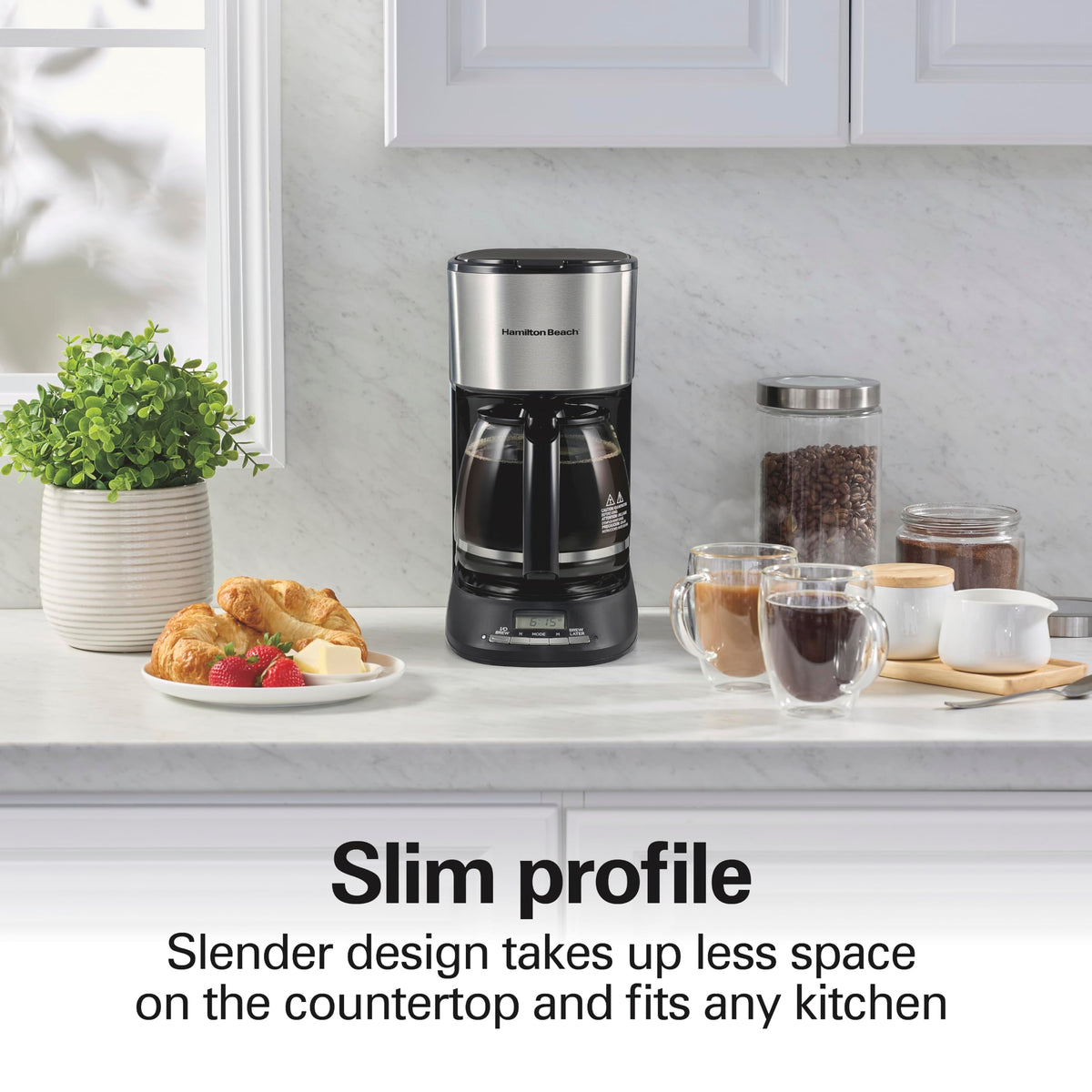 Hamilton Beach Hot & Iced Coffee Maker / 12 Cup / Black with Chrome Accents Coffee Machines