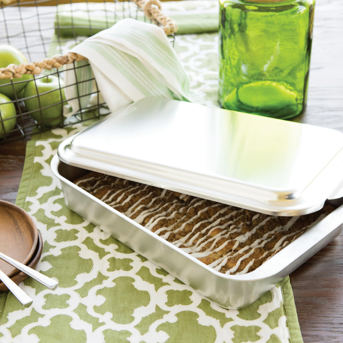 Nordic Ware Silver / 9" x 13" (Pack of 4) / 1 Square & Rectangular