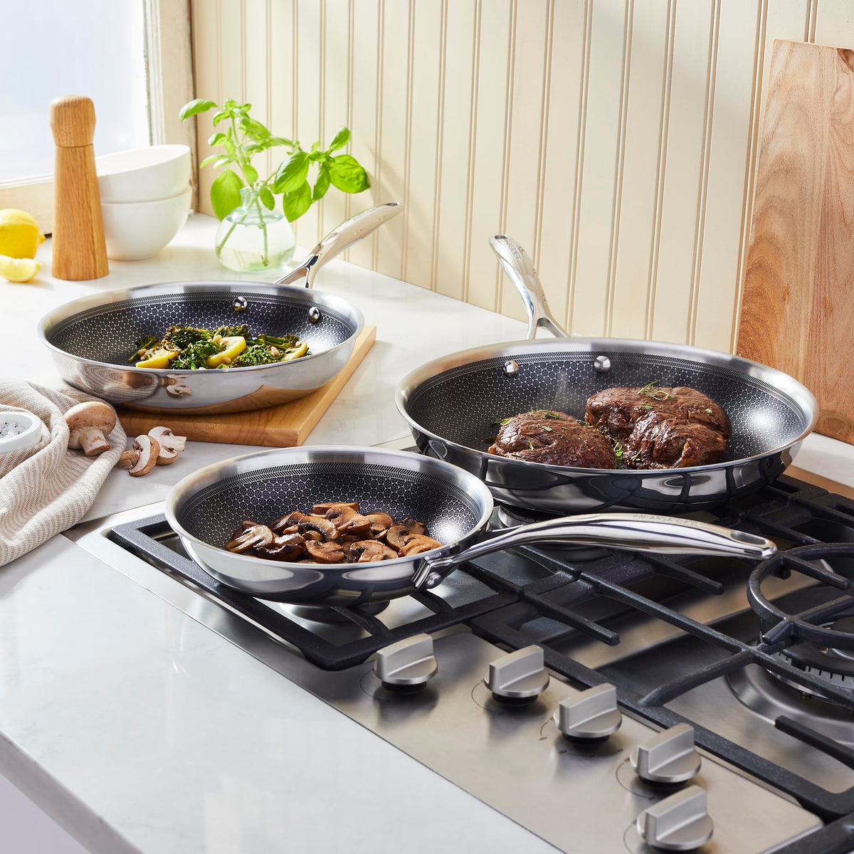 Paradigm 3-pc Stainless Steel PTFE Nonstick Fry Pan Set by HENCKELS – 3-pc, Stainless Steel, Pack of 3, Model 1029032