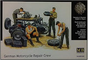 Masterbox German Motorcycle Repair Crew